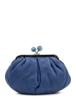 Handbag with clasp closure