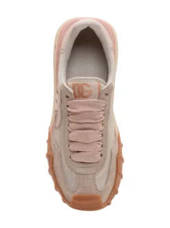 Low-Top Sneaker