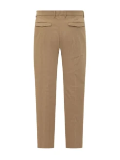 Pantalone dalla Linea Regolare