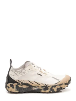 Sport Shoe with Laces and Structured Sole