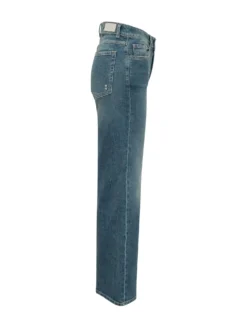 Straight leg jeans
